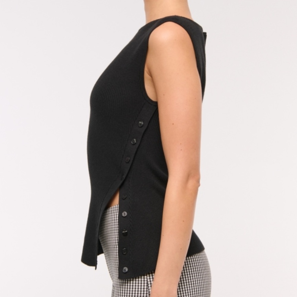 Abercrombie & Fitch Asymmetrical Button Sweater Tank Black XS - Picture 3 of 7
